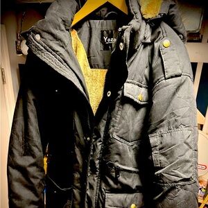 Yozai Large Parka with fleece lining and fake fur hood. Very warm.